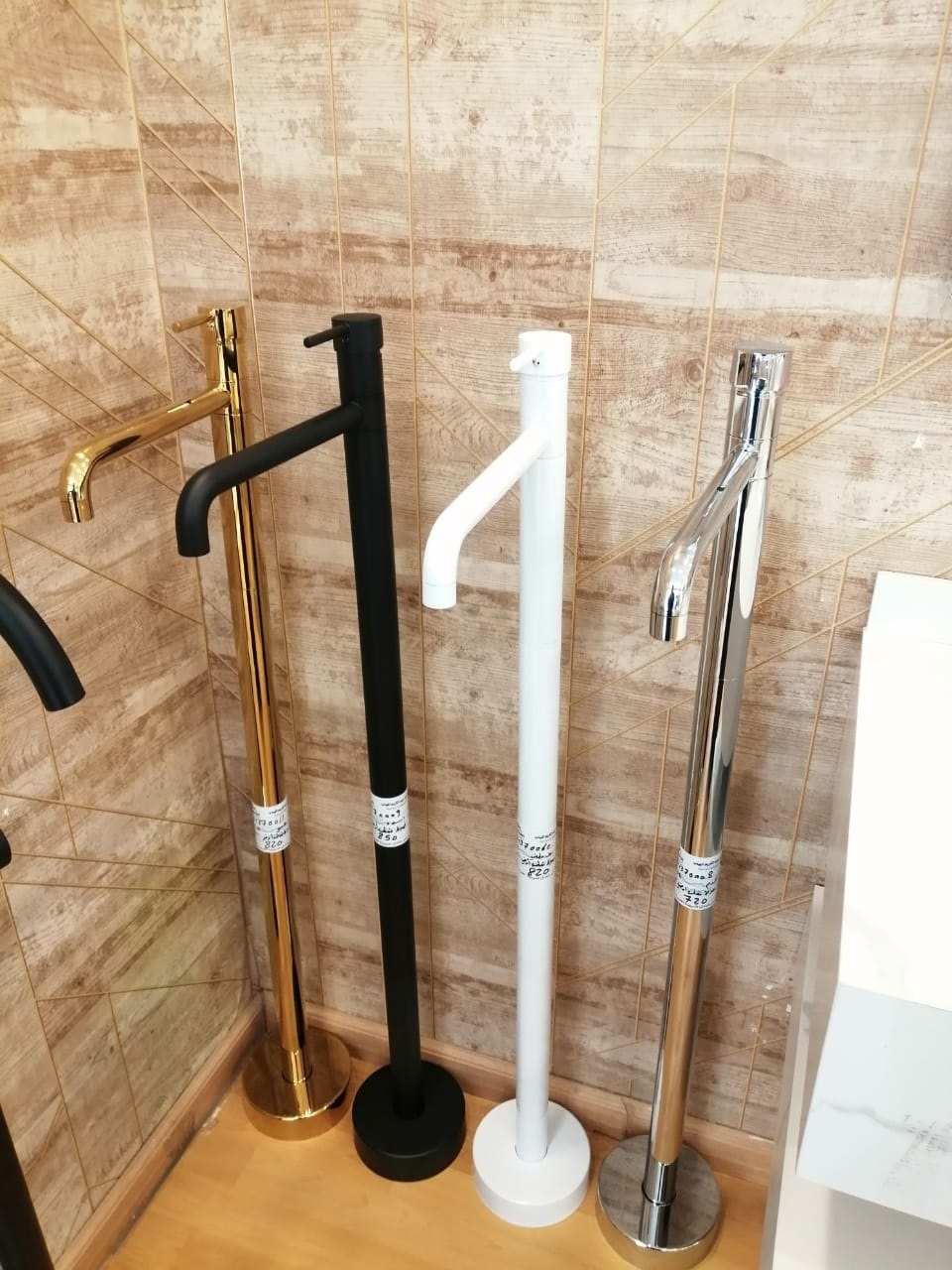 خلاط مغطس ارضي OS2132 صيني ORIENT STANDARD ابيض مطفي 110 سم